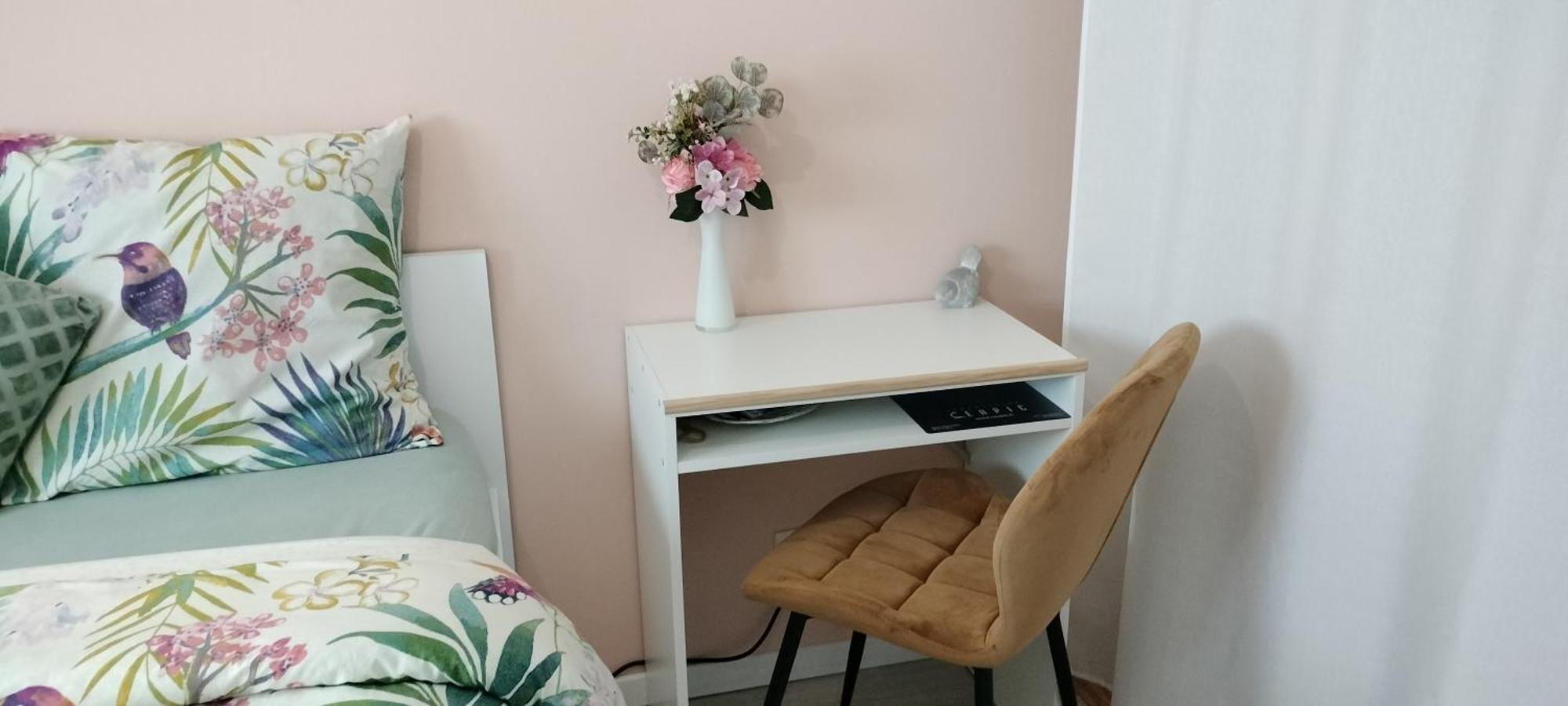 Un Studio Avec Une Entree Independante Thilouze Bagian luar foto
